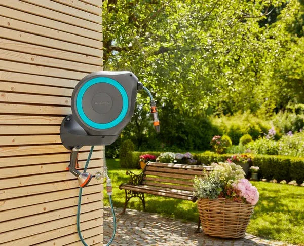 GardenHouse - Mangueira Externa Com Enrolador Retrátil, trava e Suporte Giratório 180 - ⚠️ Últimas unidades em cada tamanho